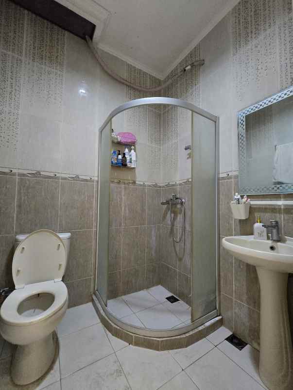 dijual rumah pondok kelapa jaktim