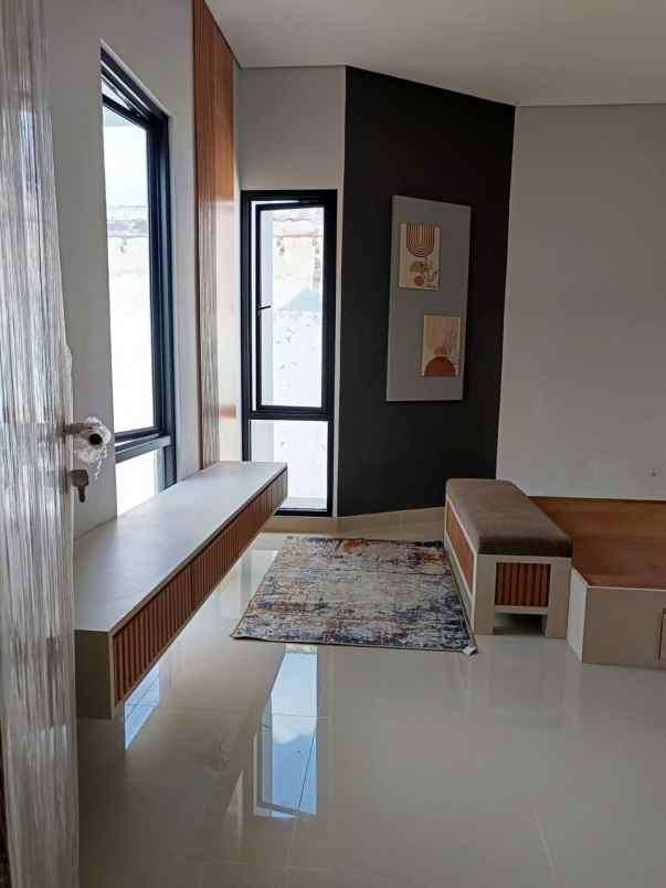 dijual rumah pondok labu cilendek