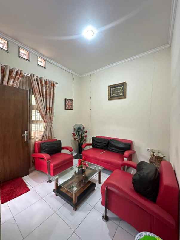 dijual rumah pondok mahoni