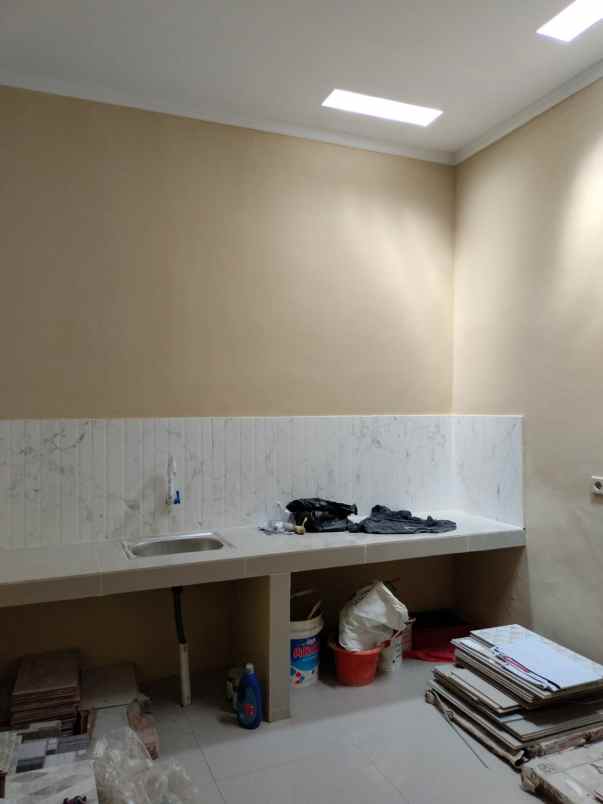 dijual rumah pondok ungu permai