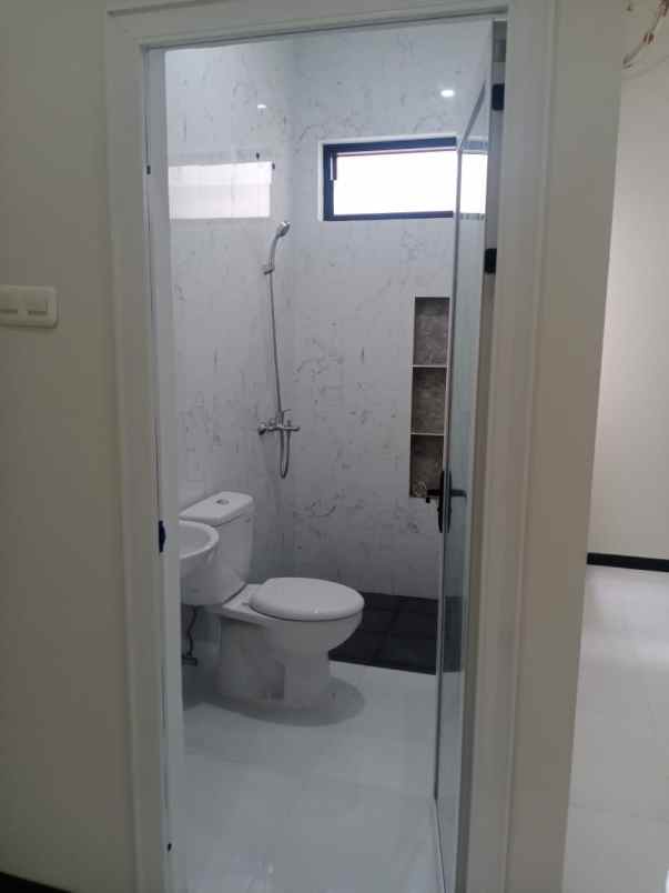 dijual rumah purimas gunung anyar