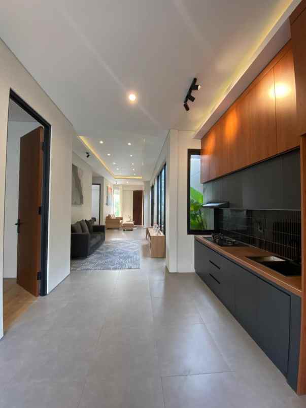 dijual rumah purwomartani kalasan