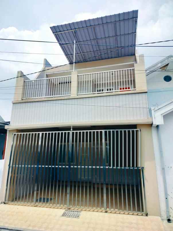 dijual rumah raya darmo indah selatan