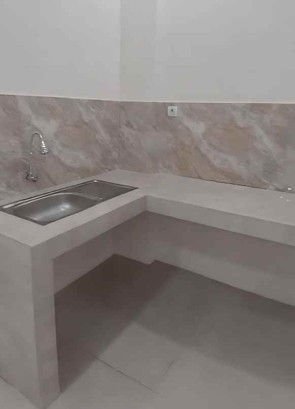 dijual rumah ready di banowati raya bulu lor semarang