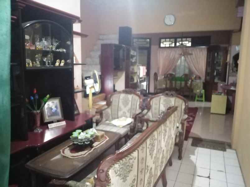 dijual rumah rewwin waru sidoarjo