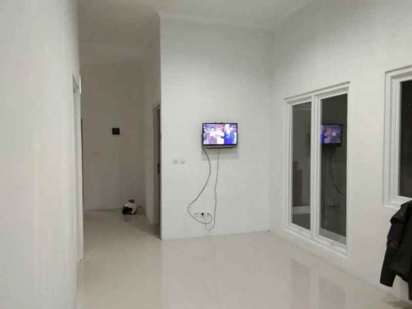 dijual rumah rumah bersih siap huni