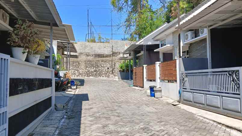 dijual rumah sambiroto raya
