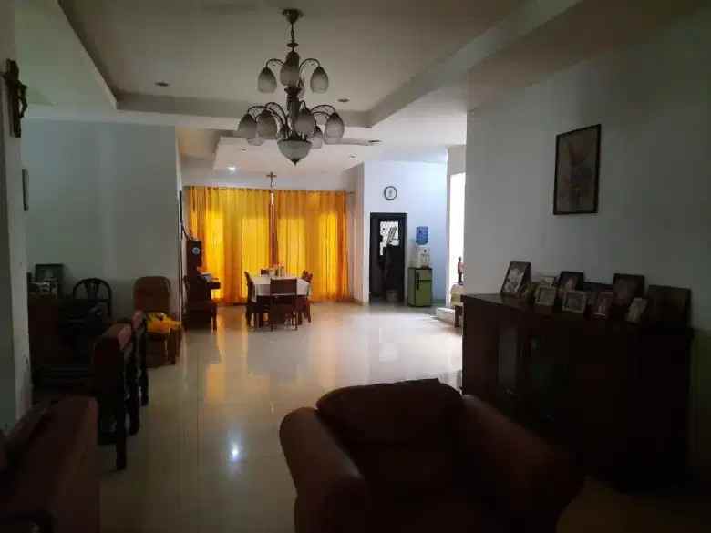 dijual rumah sawangan depok