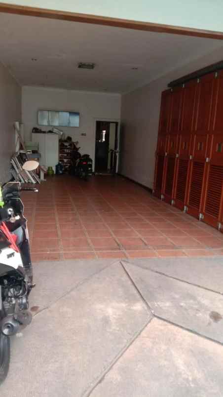 dijual rumah sawo 69 pasar rebo jakarta