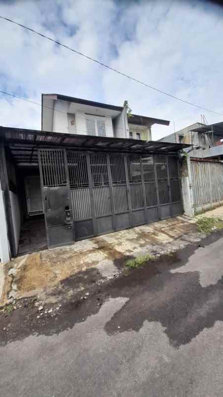 dijual rumah sayap sudirman