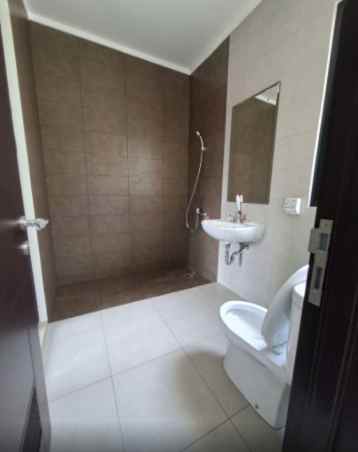 dijual rumah scg summarecon crown gading