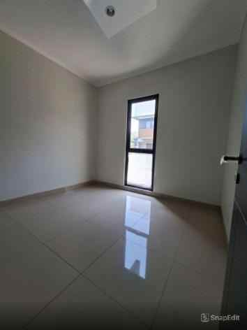 dijual rumah scg summarecon crown gading