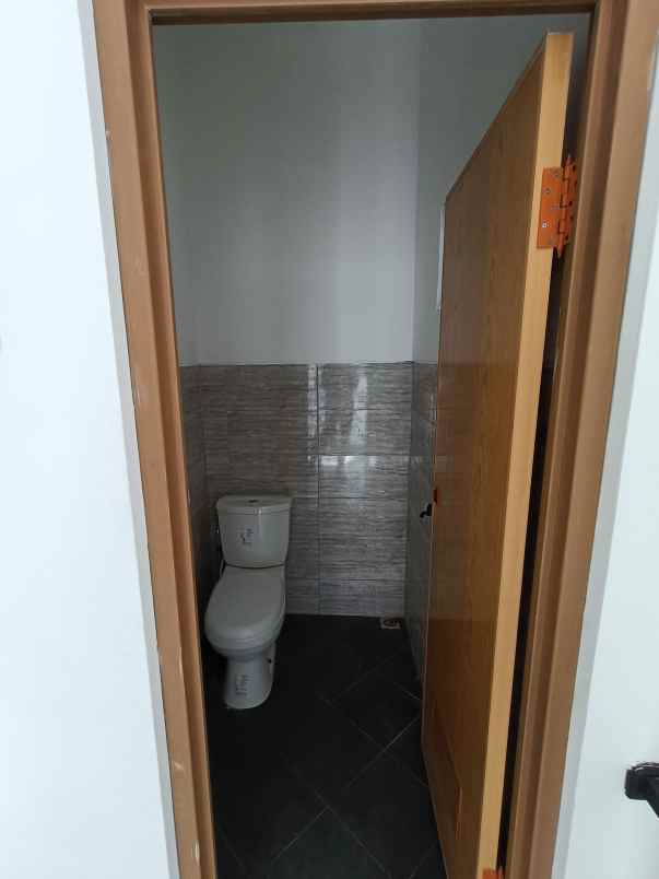 dijual rumah sekarpuro pakis malang