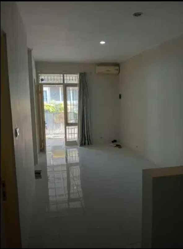 dijual rumah serpong terrace