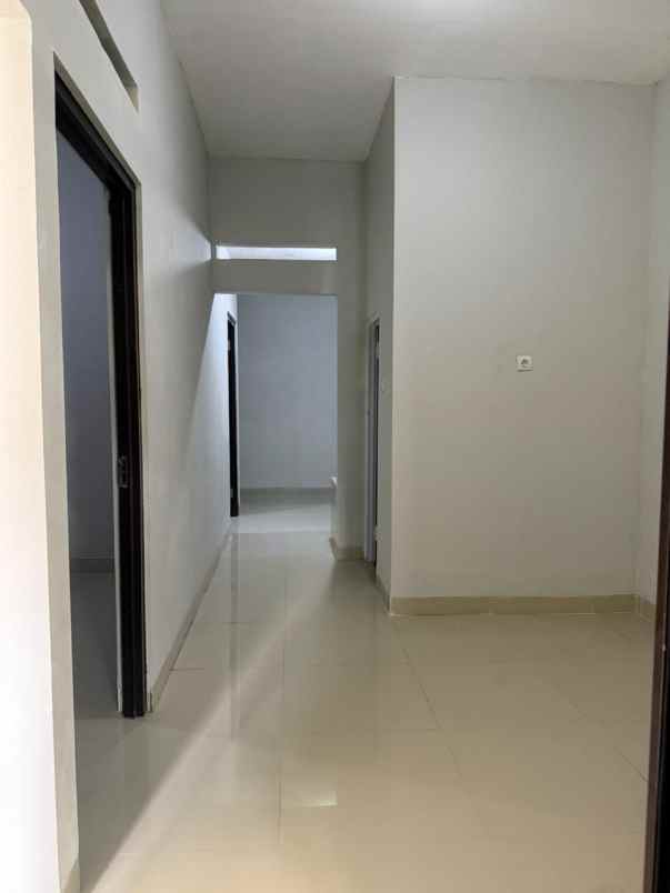 dijual rumah siap huni cilangkap tapos depok
