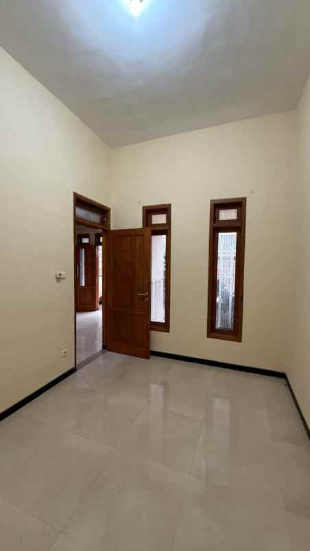 dijual rumah siap huni lokasi gpa karangploso malang