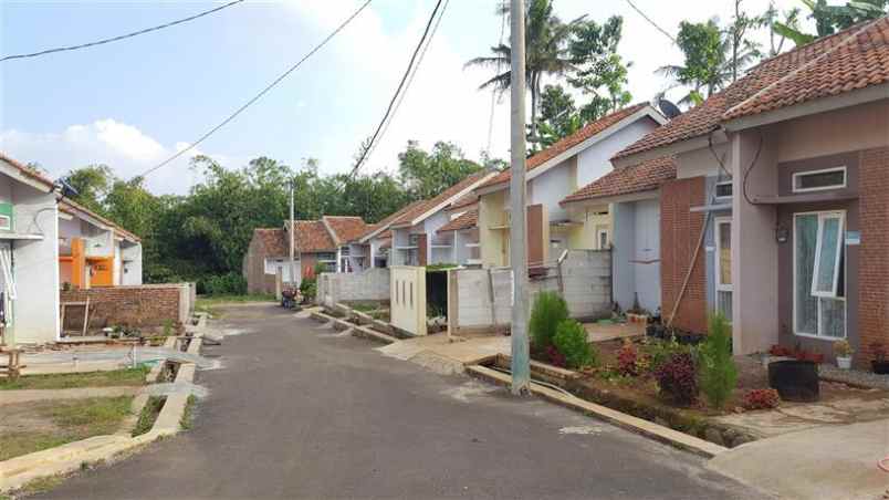 dijual rumah sindanggalih