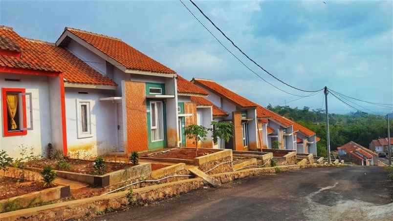 dijual rumah sindanggalih