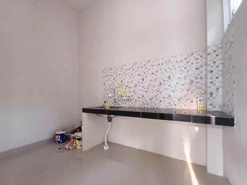 dijual rumah strategis dekat bandara adisucipto jogja