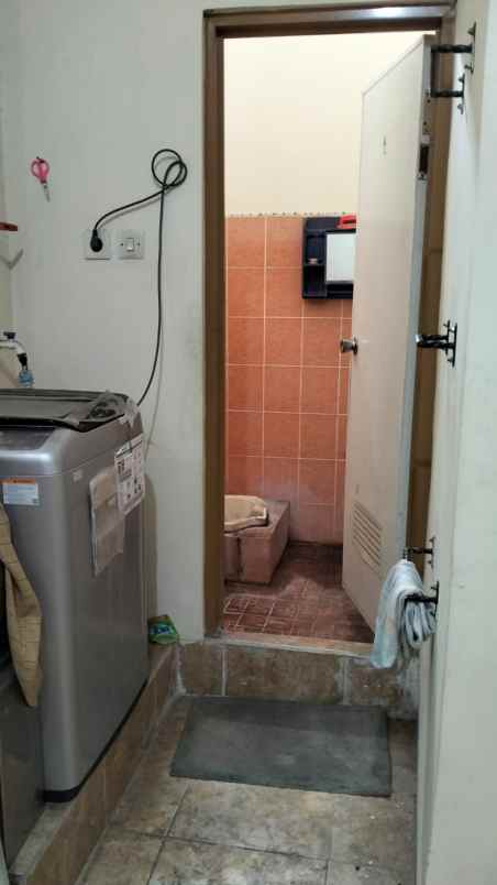 dijual rumah taman royal 1 poris plawad