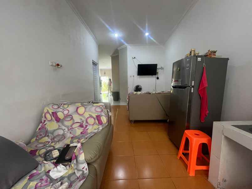 dijual rumah tambakan sinduharjo