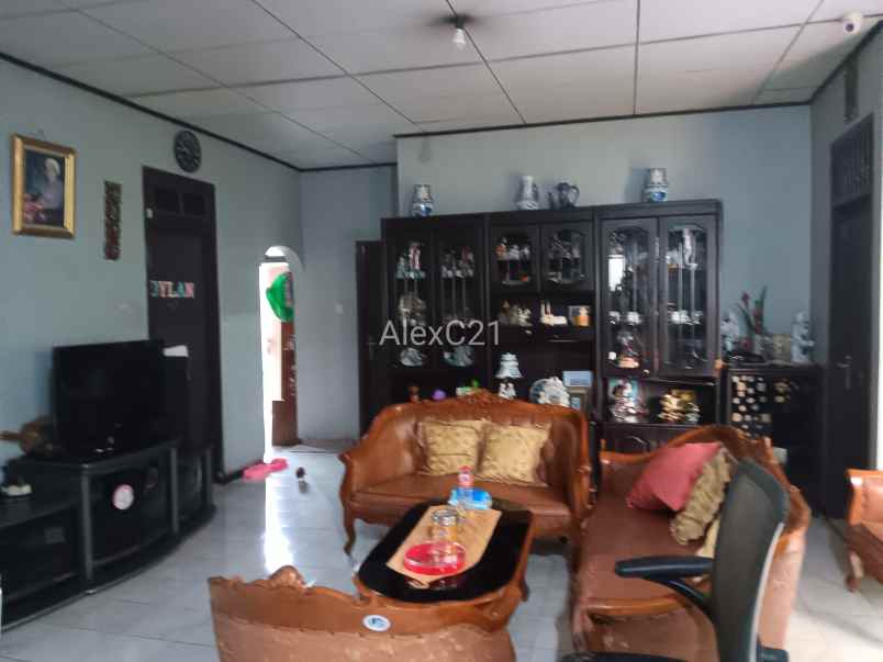 dijual rumah tb simatupang