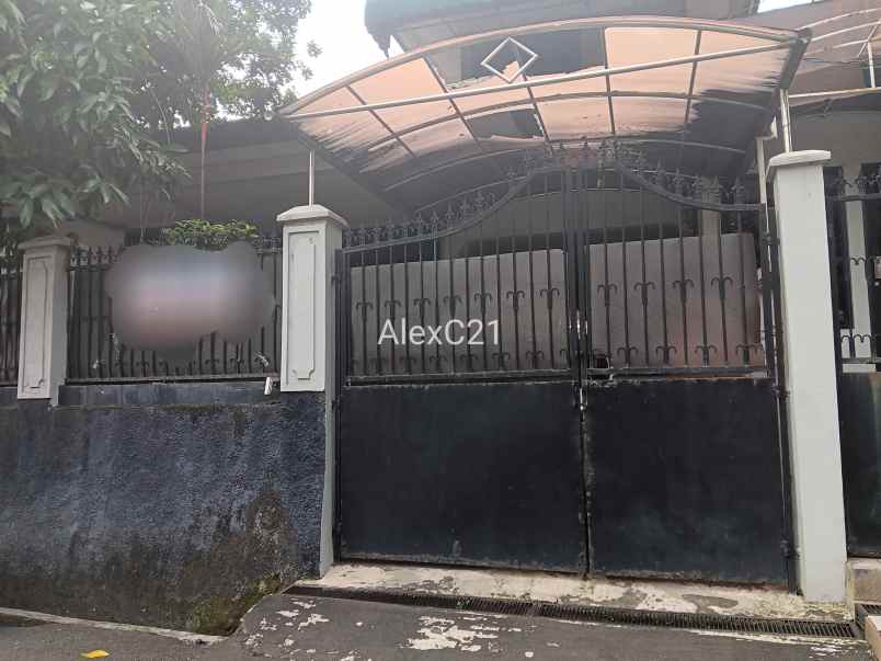 dijual rumah tb simatupang