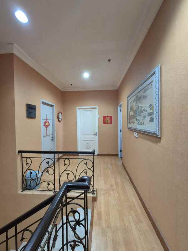 dijual rumah the villas moi kelapa gading