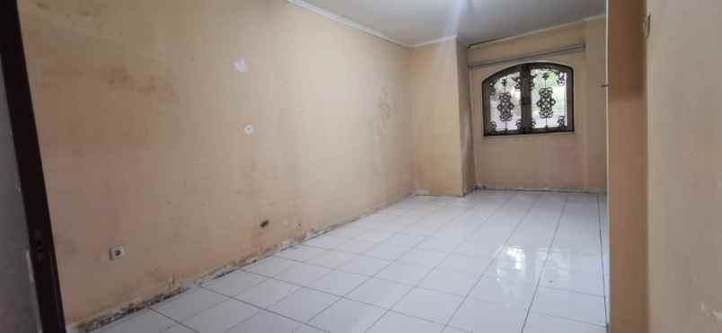 dijual rumah tomang jakarta barat