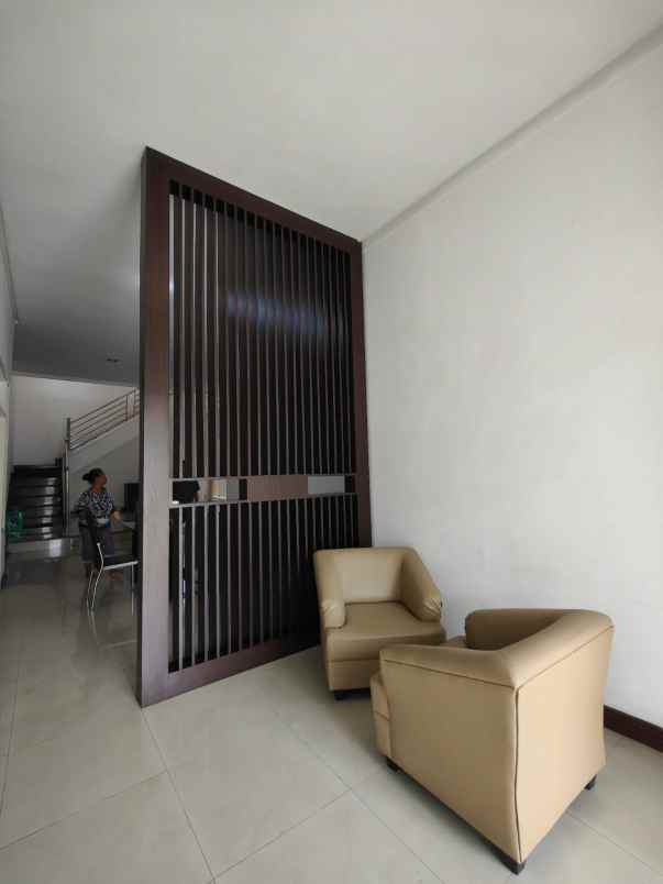 dijual rumah turun harga siap huni lokasi araya malang