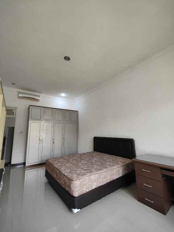 dijual rumah turun harga siap huni lokasi araya malang