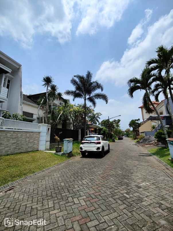 dijual rumah turun harga siap huni lokasi araya malang
