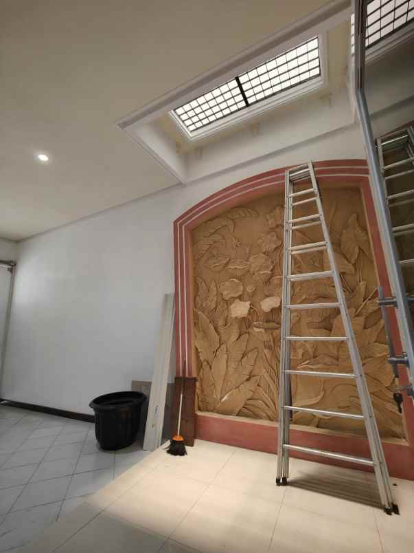 dijual rumah turun harga siap huni lokasi araya malang