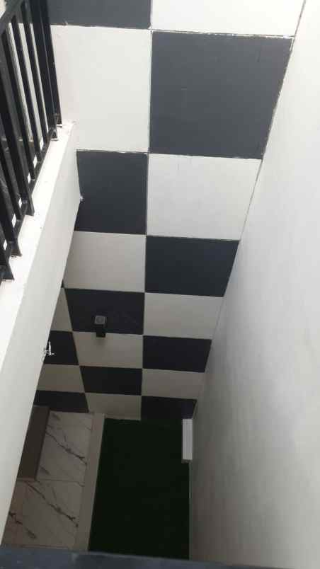 dijual rumah twr