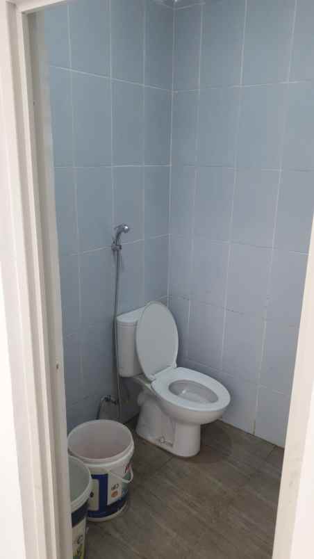 dijual rumah twr