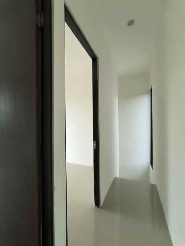 dijual rumah velvet legundi