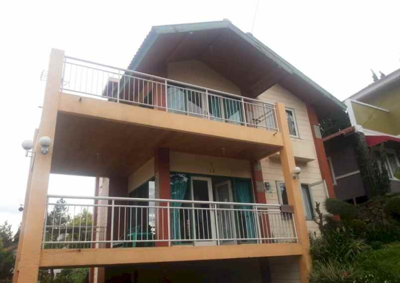 dijual rumah villa di cibodas lembang bandung