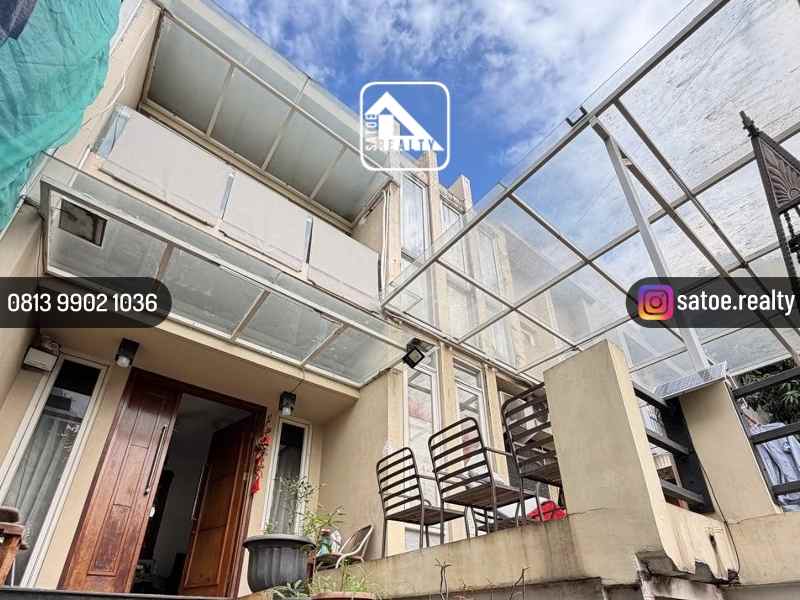 dijual rumah villa pondok indah