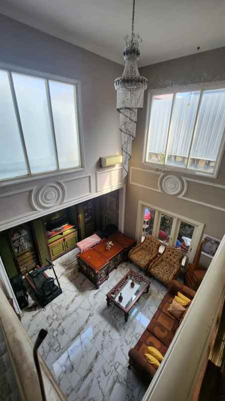 dijual rumah wisma bukit mas