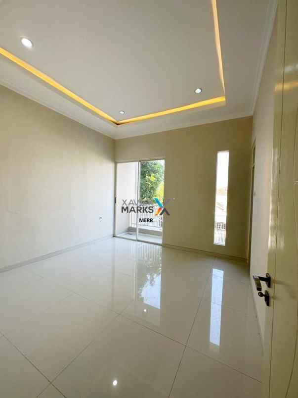 dijual rumah wisma permai