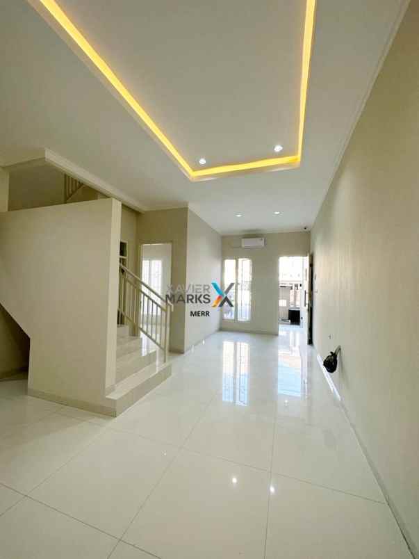 dijual rumah wisma permai