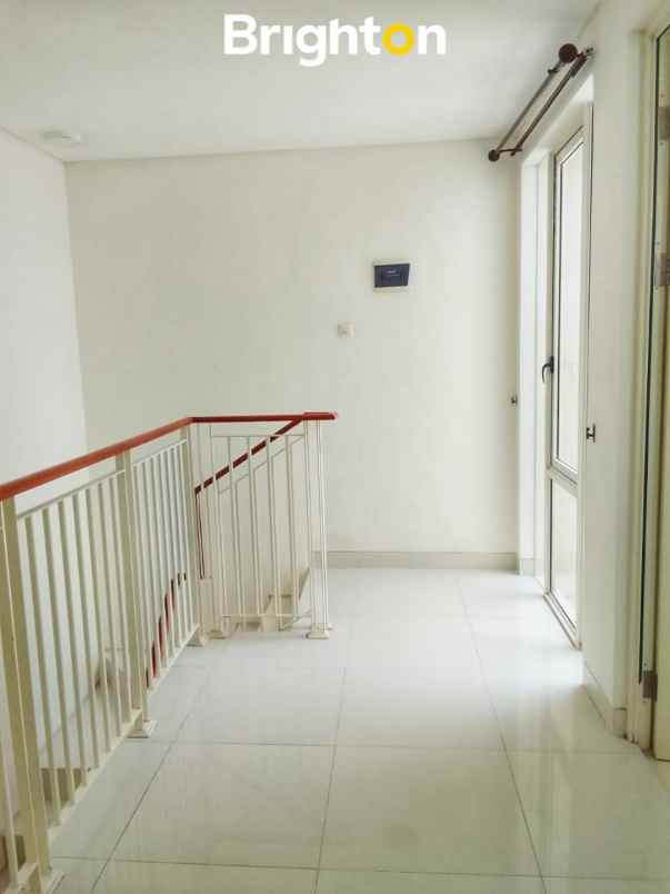 dijual rumah zimbali costa pakuwon city
