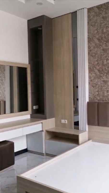 dijual rumah zimbali costa pakuwon city