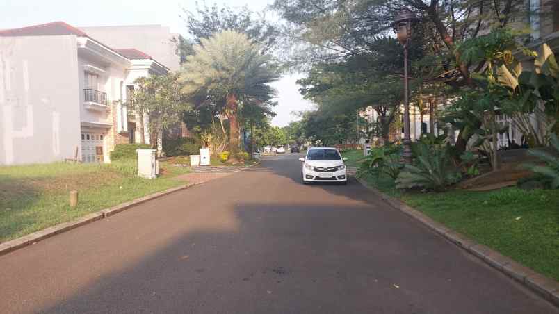 dijual tanah boulevard pondok hijau golf