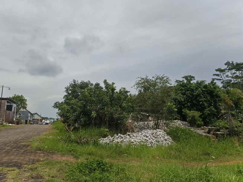 dijual tanah gondoriyo ngaliyan semarang