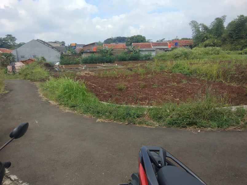dijual tanah halimpu beber