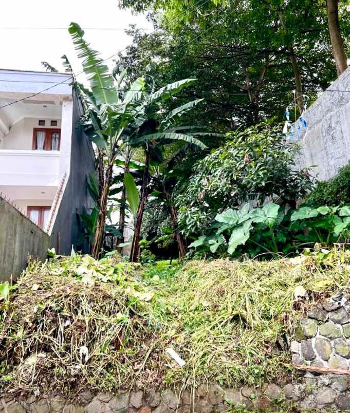 dijual tanah komplek parahyangan permai