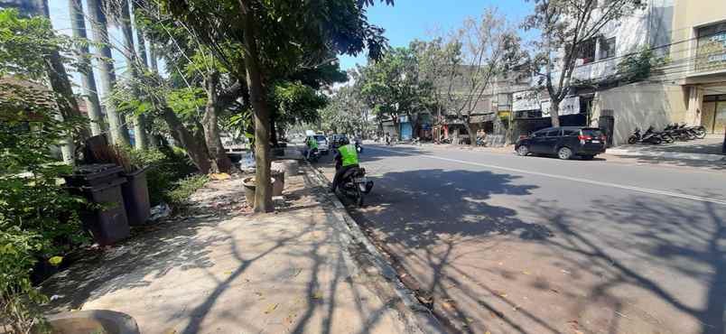 dijual tanah moh toha