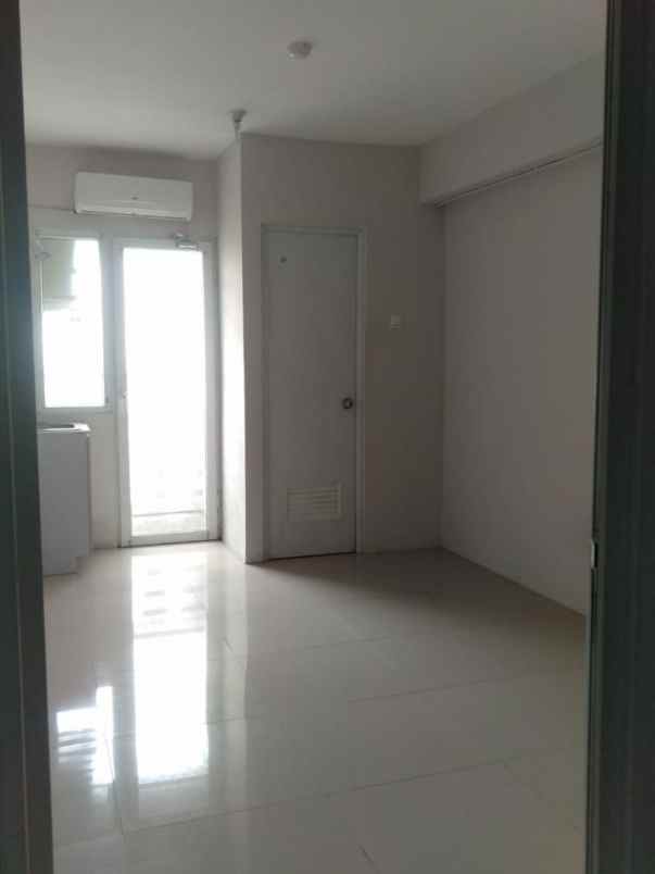 dijual unit studio kosongan green pramuka city
