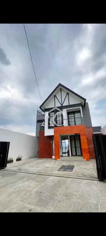 dijual villa aethetic full furnish di kota batu